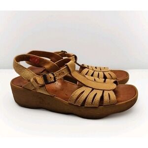 Vtg 70s GET THERE FAMOLARE T-strap Sandals Wavy Gum Sole  7.5S Leather Italy#403